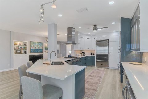 Villa ou maison à louer à Sarasota, Floride: 4 chambres, 279.82 m2 № 2425721 - photo 13