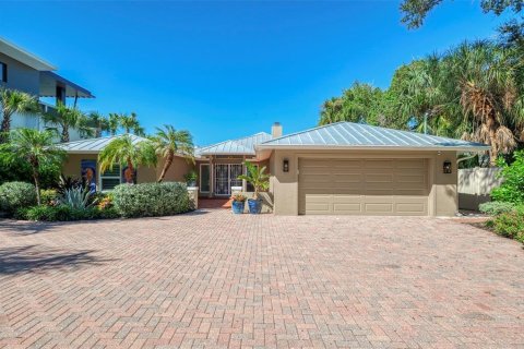 Villa ou maison à Sarasota, Floride 4 chambres, 279.82 m2 № 2425721