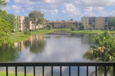 Estudio en el Condominio en Lauderhill, Florida  № 2188056