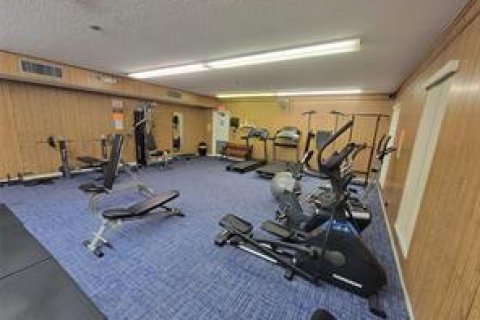 Condominio en venta en Lauderhill, Florida, 1 dormitorio, 60.67 m2 № 2188056 - foto 16