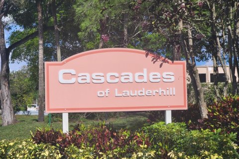 Condominio en venta en Lauderhill, Florida, 1 dormitorio, 60.67 m2 № 2188056 - foto 2