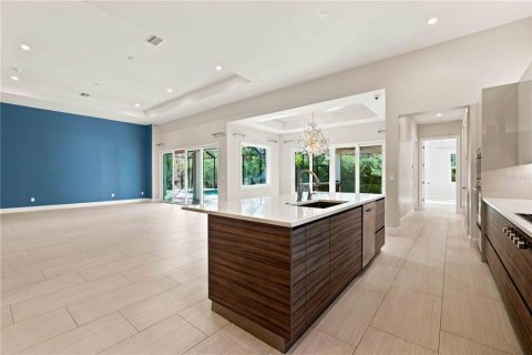House in Bradenton, Florida 3 bedrooms, 379.13 sq.m. № 2290490 - photo 21