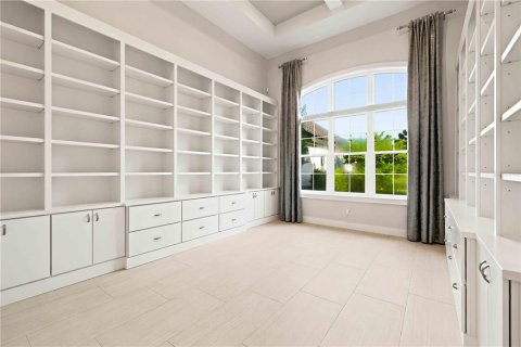 House in Bradenton, Florida 3 bedrooms, 379.13 sq.m. № 2290490 - photo 28