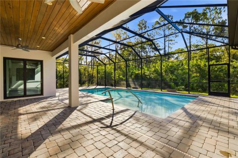 House in Bradenton, Florida 3 bedrooms, 379.13 sq.m. № 2290490 - photo 3