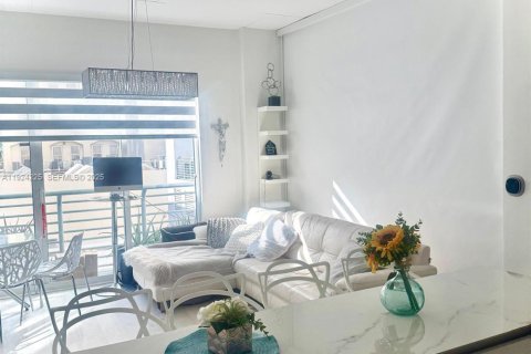 Condo in Miami, Florida № 1982421 - photo 7