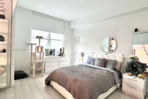 Condo in Miami, Florida № 1982421 - photo 10