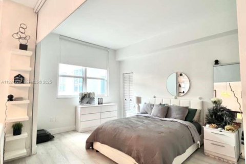 Condo in Miami, Florida № 1982421 - photo 11