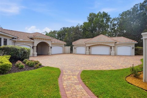 Villa ou maison à vendre à Brooksville, Floride: 4 chambres, 484.67 m2 № 2430766 - photo 4