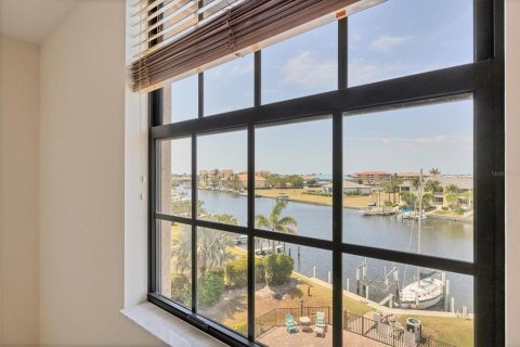 Condo in Punta Gorda, Florida, 3 bedrooms  № 1732464 - photo 26
