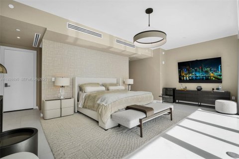 Condominio en venta en Miami, Florida, 3 dormitorios, 267.28 m2 № 1985850 - foto 26