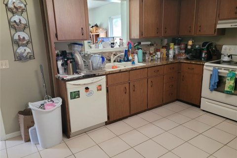 House in Summerfield, Florida 3 bedrooms, 143.07 sq.m. № 1849773 - photo 16
