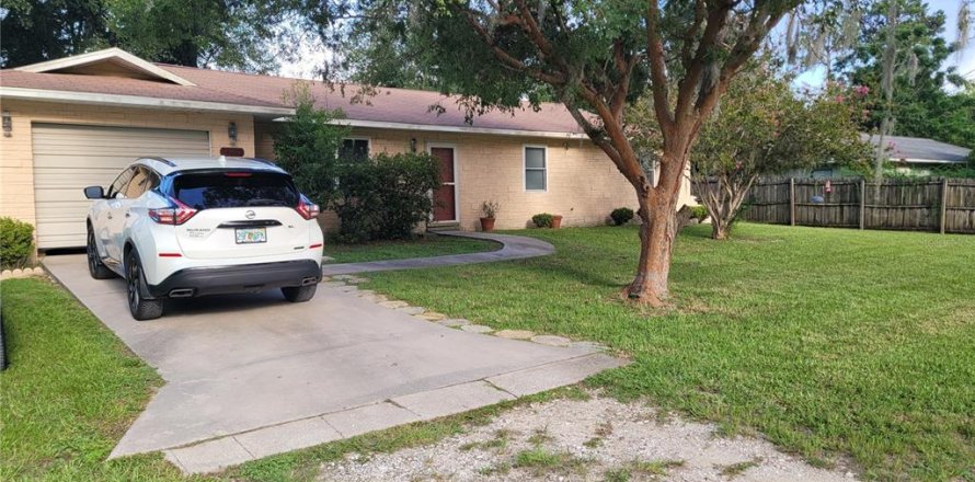 House in Summerfield, Florida 3 bedrooms, 143.07 sq.m. № 1849773