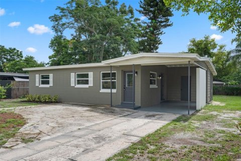 House in Ocoee, Florida 2 bedrooms, 88.26 sq.m. № 1786156 - photo 1