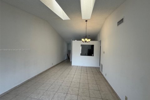 Condominio en venta en Lauderhill, Florida, 2 dormitorios, 89.65 m2 № 1846200 - foto 15