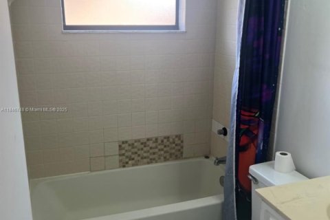 Condominio en venta en Lauderhill, Florida, 2 dormitorios, 89.65 m2 № 1846200 - foto 25