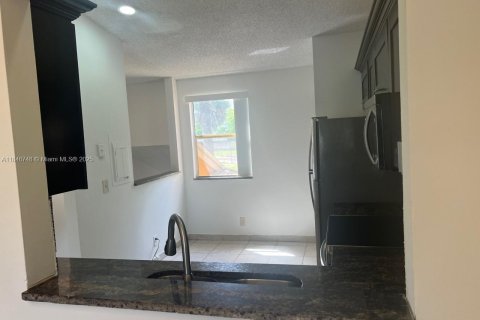 Condominio en venta en Lauderhill, Florida, 2 dormitorios, 89.65 m2 № 1846200 - foto 5