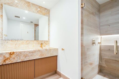 Casa en venta en Pinecrest, Florida, 6 dormitorios, 361.48 m2 № 2063066 - foto 18