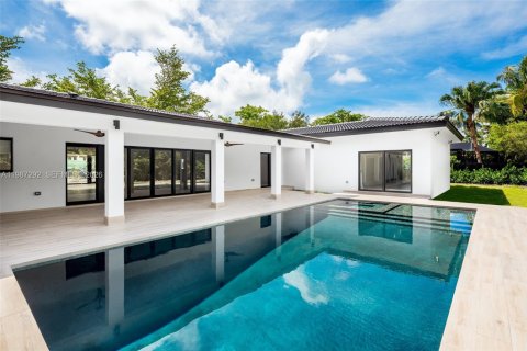 Casa en venta en Pinecrest, Florida, 6 dormitorios, 361.48 m2 № 2063066 - foto 13