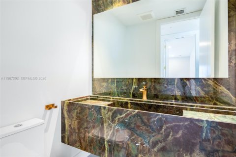 Casa en venta en Pinecrest, Florida, 6 dormitorios, 361.48 m2 № 2063066 - foto 16