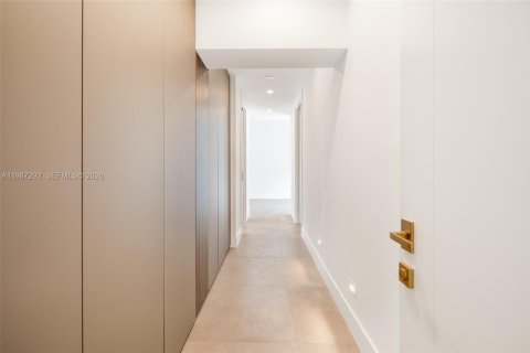 Casa en venta en Pinecrest, Florida, 6 dormitorios, 361.48 m2 № 2063066 - foto 9