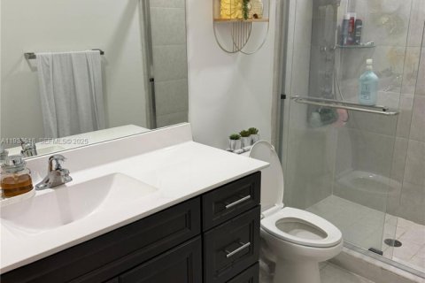 Townhouse in Miami, Florida 3 bedrooms, 142.98 sq.m. № 1991334 - photo 9