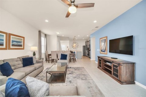 Villa ou maison à vendre à Kissimmee, Floride: 7 chambres, 307.88 m2 № 1826539 - photo 17