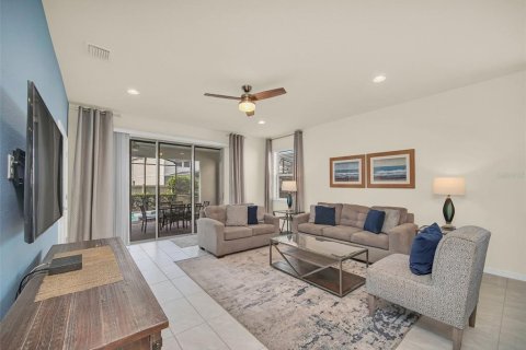 Villa ou maison à vendre à Kissimmee, Floride: 7 chambres, 307.88 m2 № 1826539 - photo 14