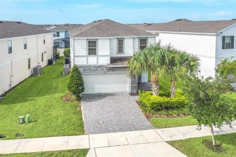 Villa ou maison à vendre à Kissimmee, Floride: 7 chambres, 307.88 m2 № 1826539 - photo 4