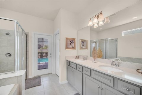 Villa ou maison à vendre à Kissimmee, Floride: 7 chambres, 307.88 m2 № 1826539 - photo 21
