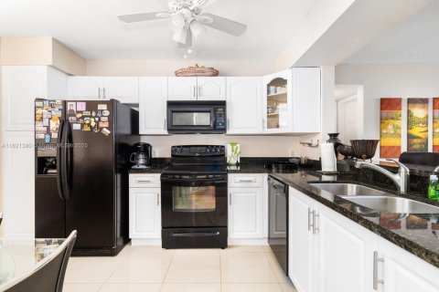 Copropriété à vendre à Sunrise, Floride: 2 chambres, 88.26 m2 № 1781515 - photo 6