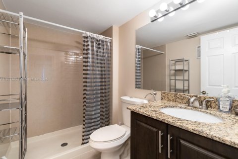 Copropriété à vendre à Sunrise, Floride: 2 chambres, 88.26 m2 № 1781515 - photo 11