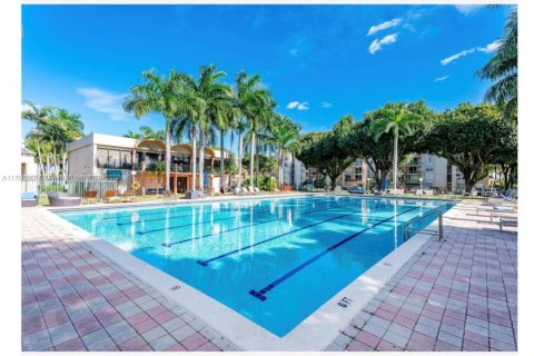Condominio en venta en Miami, Florida, 1 dormitorio, 64.1 m2 № 1714528 - foto 7