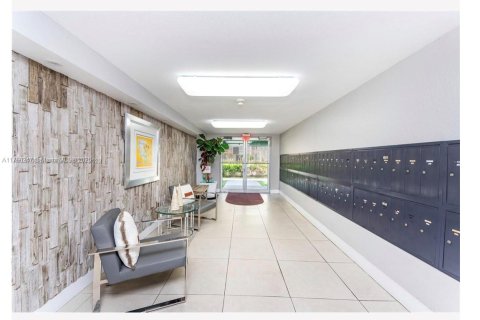 Condominio en venta en Miami, Florida, 1 dormitorio, 64.1 m2 № 1714528 - foto 21