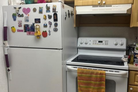 Condominio en venta en Miami, Florida, 1 dormitorio, 64.1 m2 № 1714528 - foto 17