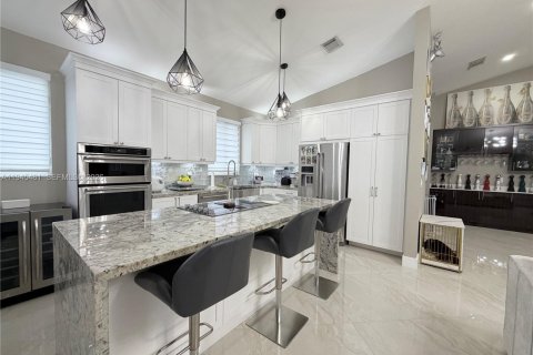 Снять в аренду виллу или дом в Майами-Лейкс, Флорида 3 спальни, 174.56м2, № 2005458 - фото 12