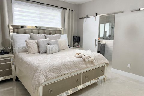 Снять в аренду виллу или дом в Майами-Лейкс, Флорида 3 спальни, 174.56м2, № 2005458 - фото 15