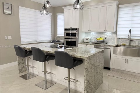 Снять в аренду виллу или дом в Майами-Лейкс, Флорида 3 спальни, 174.56м2, № 2005458 - фото 11