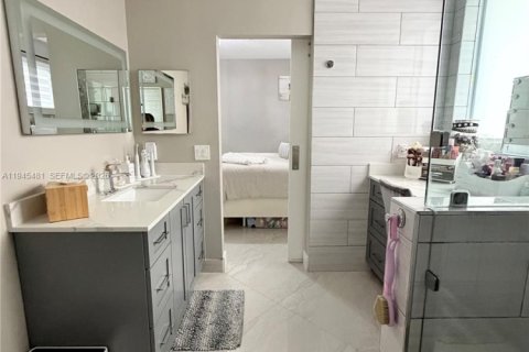 Снять в аренду виллу или дом в Майами-Лейкс, Флорида 3 спальни, 174.56м2, № 2005458 - фото 19