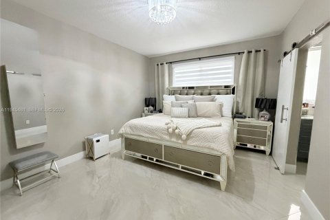 Снять в аренду виллу или дом в Майами-Лейкс, Флорида 3 спальни, 174.56м2, № 2005458 - фото 16