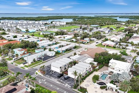 Immobilier commercial à vendre à Cocoa Beach, Floride: 24 chambres, 1022.67 m2 № 2414046 - photo 7