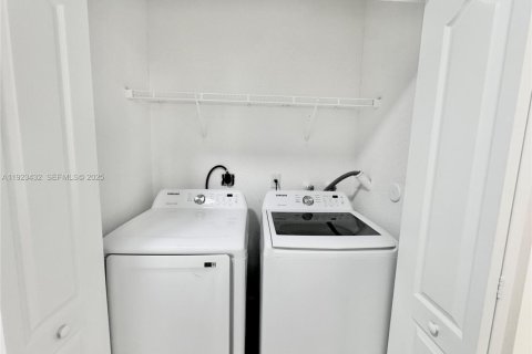 Copropriété à louer à Plantation, Floride: 3 chambres, 124.49 m2 № 1977436 - photo 23