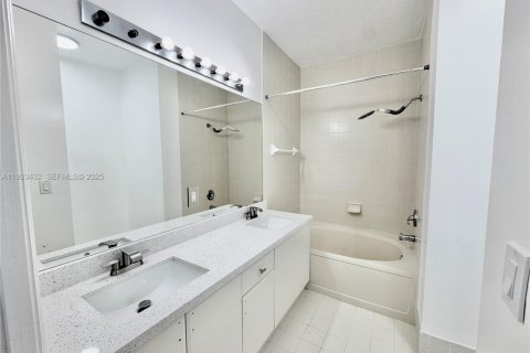 Copropriété à louer à Plantation, Floride: 3 chambres, 124.49 m2 № 1977436 - photo 18