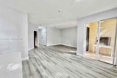 Copropriété à louer à Plantation, Floride: 3 chambres, 124.49 m2 № 1977436 - photo 4