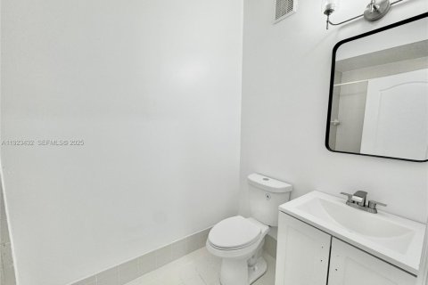 Copropriété à louer à Plantation, Floride: 3 chambres, 124.49 m2 № 1977436 - photo 22