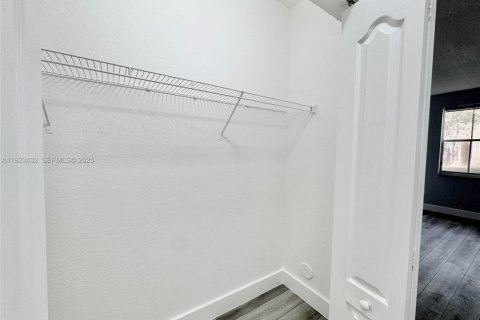 Copropriété à louer à Plantation, Floride: 3 chambres, 124.49 m2 № 1977436 - photo 20