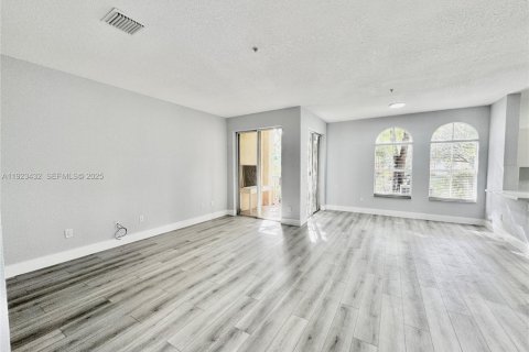 Copropriété à louer à Plantation, Floride: 3 chambres, 124.49 m2 № 1977436 - photo 3