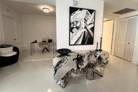 Condominio en alquiler en Sunny Isles Beach, Florida, 3 dormitorios, 143.16 m2 № 1941886 - foto 29