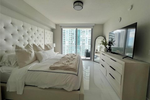 Condominio en alquiler en Sunny Isles Beach, Florida, 3 dormitorios, 143.16 m2 № 1941886 - foto 18