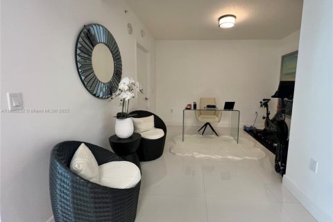 Condominio en alquiler en Sunny Isles Beach, Florida, 3 dormitorios, 143.16 m2 № 1941886 - foto 30