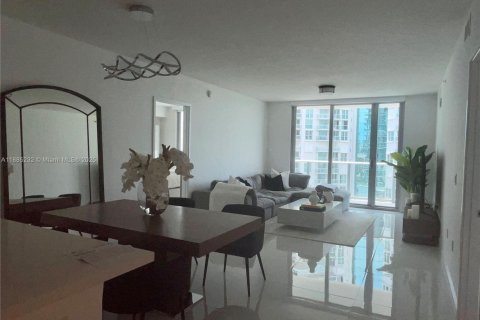 Condominio en alquiler en Sunny Isles Beach, Florida, 3 dormitorios, 143.16 m2 № 1941886 - foto 7